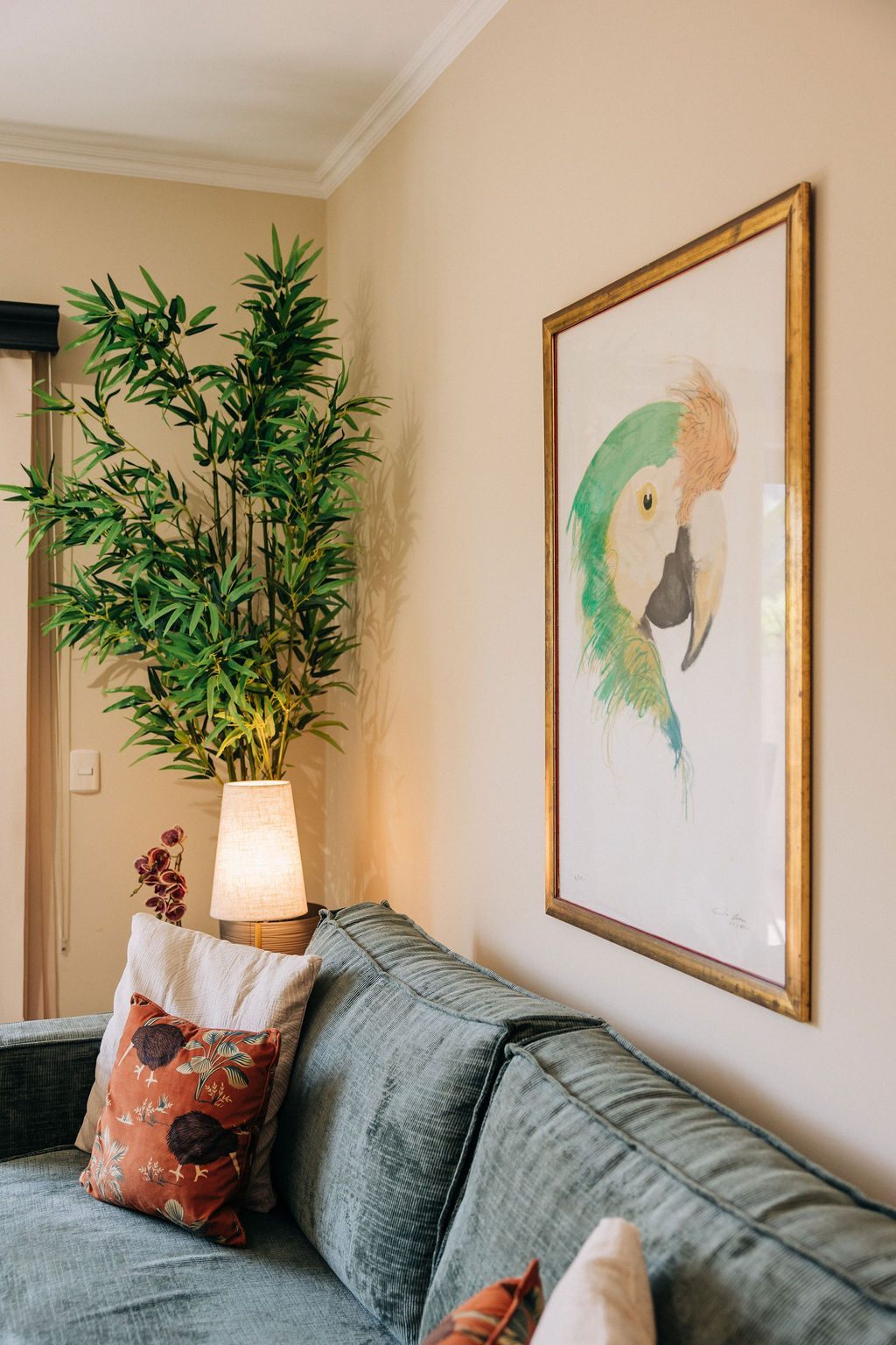 Aruba-inspired artwork and cushions