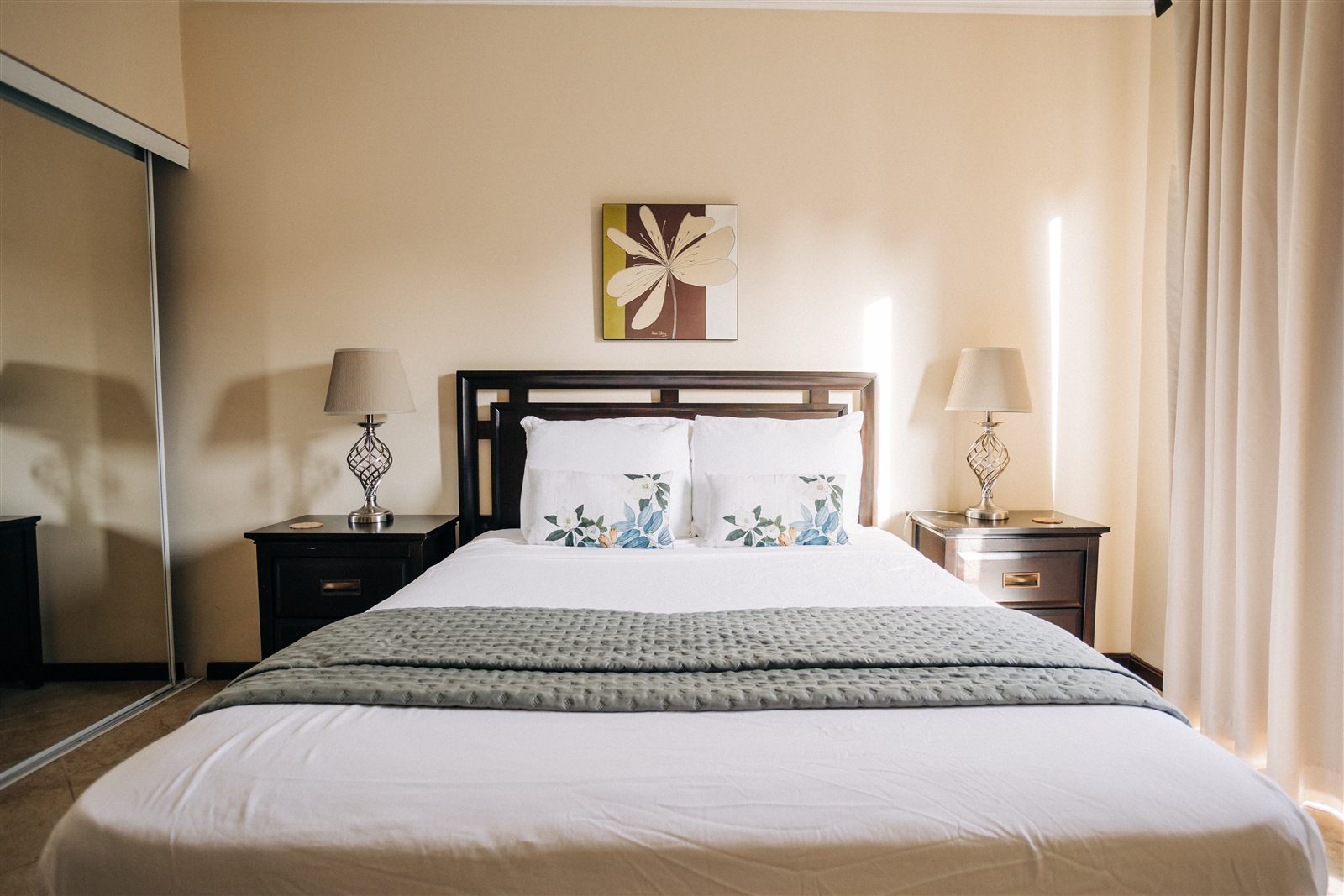Second bedroom with queen bed